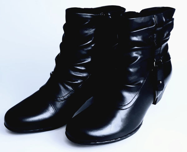 Women’s Cobb Hill Alexandra Collection Leather Black Boots, 6.5