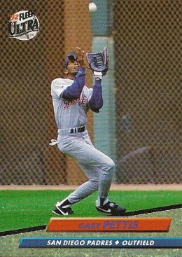 1992 Fleer Ultra Baseball Card #580 Gary Pettis