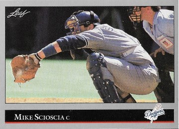 1992 Leaf Baseball Card #165 Mike Scioscia